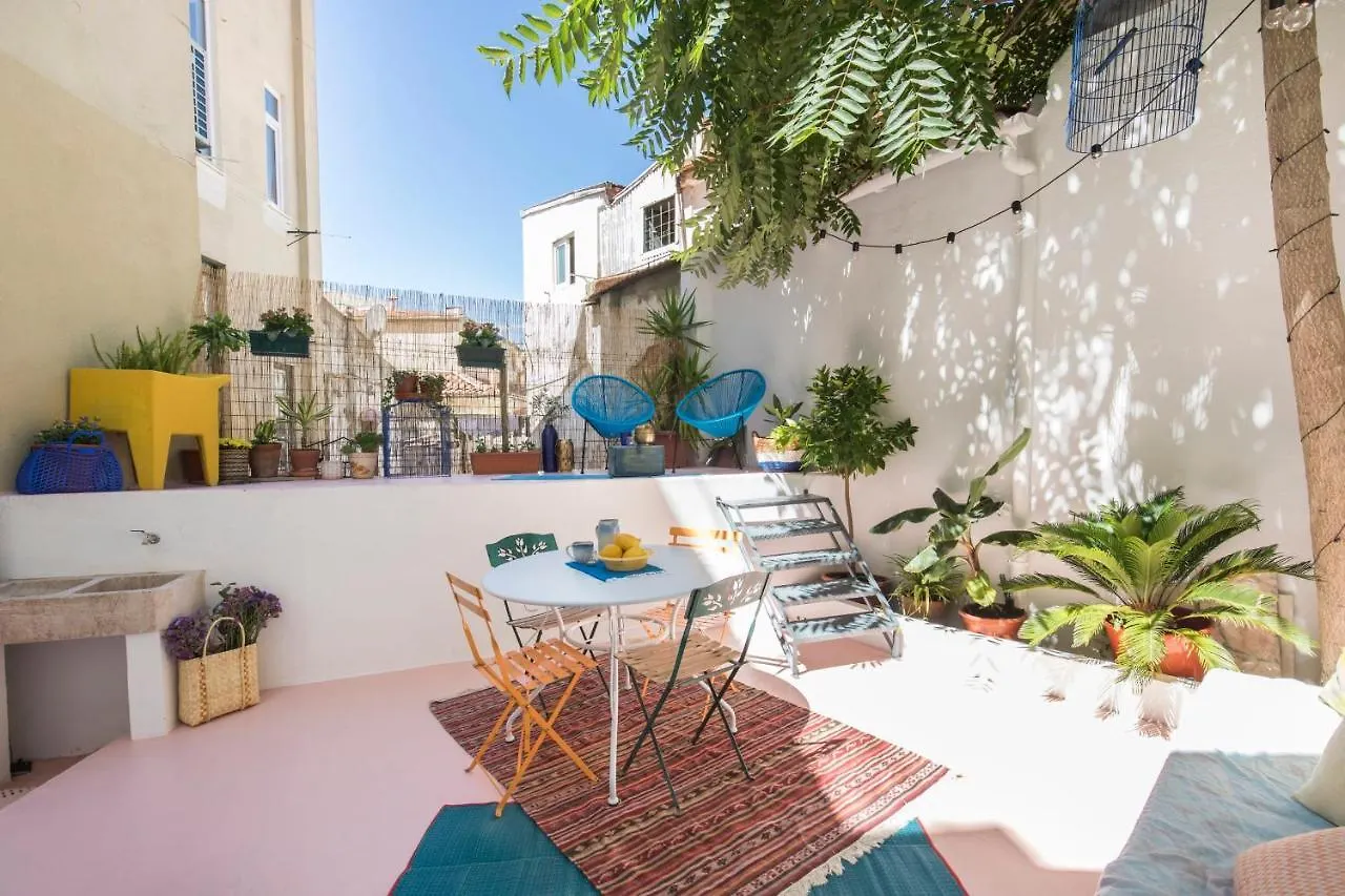 Blue Garden Apartment Лиссабон